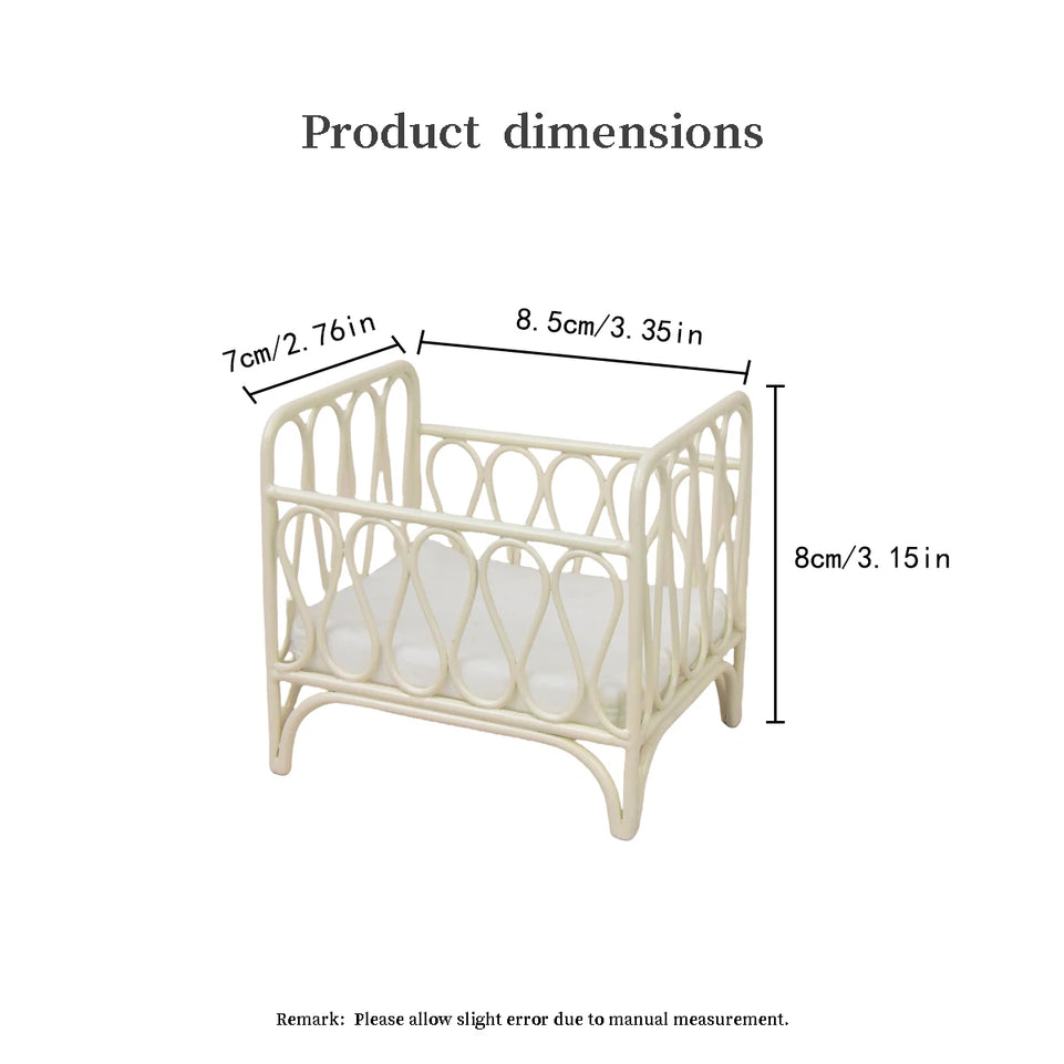 1:12 Miniature Realistic Iron Art Baby Crib Suitable for Dollhouse Playhouse Accessories
